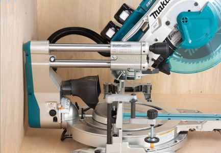Makita 305mm Mitre Saw – Cordless Sliding Compound