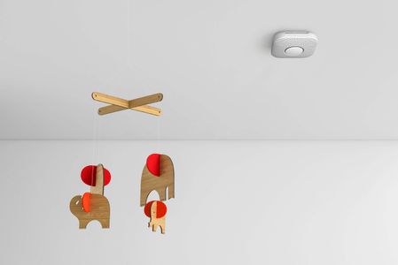 Google Nest Protect Smoke Alarm – Smart Wireless Smoke & CO Detector