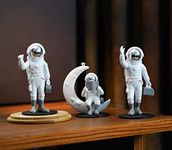 Street27® 3pcs Astronaut Figurine Mirror Spaceman Ornament, Home, Office, Desktop Decoration Bookshelves Outer Space Room Décor Astronaut Statues Sculpture (Silver)