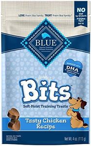 Blue Buffalo Blue Bits Natural Soft-Moist Training Dog Treats, Chicken Recipe 113g Bag