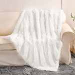 YUSOKI White Faux Fur Throw Bed Bla