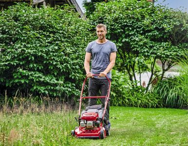 Einhell Self-Propelled Petrol Lawn Mower – 46cm, 50L, 4-Stroke, Large Gardens