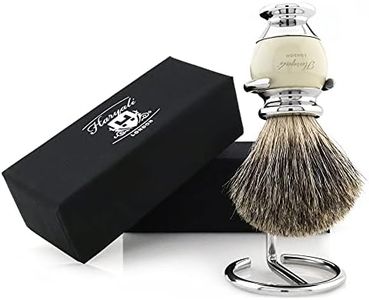 Haryali London Spazzola da barba – Spazzola da barba super Badger – Design elegante e unico – Spazzola da barba per capelli di tasso – con elegante colore bianco – perfetta per il tuo kit da barba