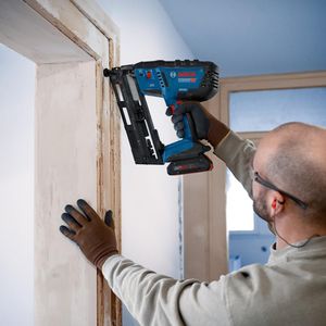 Bosch Professional 18V Cordless Wood Nailer – Bare Tool (No Battery)