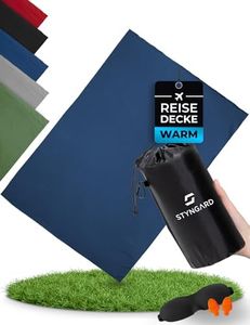 STYNGARD Reisedecke weich - Kuschel Camping Decke warm aus Fleece [450g] - Reisedecke Flugzeug [150 x 200cm] kompaktes Packmaß Modell Copenhagen (Marineblau)