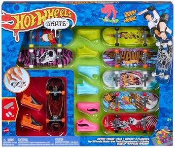 Hot Wheels Skate Fingerskate Tony Hawk Pack avec 8 fingerboards montés et 4 paires de chaussures pour doigts, pack exclusif, Jouet Enfant, Dès 5 ans, HMY19