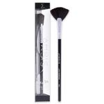 Sigma Beauty | Strobing Fan Brush | Makeup Brush | Soft, Dense Fanned Brush Head | Cruelty-Free