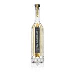 Vusa Vodka - Mango and Chilli Flavoured Vodka 70cl, 37.5% ABV - Copper Distilled Premium Vodka - Award Winning Authentic African Sugarcane Vodka - Subtly Sweet Luxury Vodka