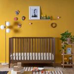 dadada LaLa 3-in-1 Convertible Crib - Converts into Toddler Bed & Daybed - Made in Italy - 3 Adjustable Mattress Heights - Solid Beech Wood (Walnut)