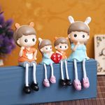 eCraftIndia Lovely Girl, Boy, Mom, Dad Family Set Decorative Showpiece - Anniversary, Valentine Gift for Husband, Wife (Polyresin, Multicolor)