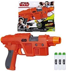 Star Wars Poe Dameron Blaster including 3 genuine Darts, Ages 6+