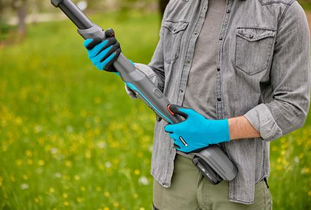 Gardena Cordless Telescopic Tree Pruner – Adjustable Pole Saw