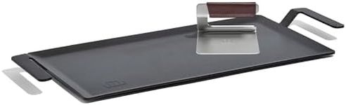 Made In Cookware - Carbon Steel Griddle + Grill Press - (Like Cast Iron, but Better) - Professional Cookware - Crafted in Sweden - Induction Compatible