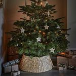 Ivyline Foldable Round Christmas Tree Skirt in Water Hyacinth - Hand Finished & Sustainable - Decorative Festive Base Cover - H26 x W62 cm