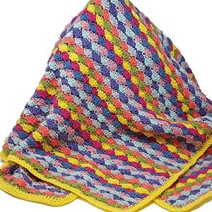 Seaside Blanket Crochet Kit – all-inclusive gift for crocheters to make a summery throw