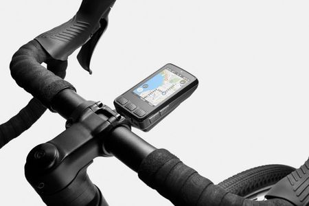 Wahoo Fitness ELEMNT ROAM V3 GPS Bike Computer – Black