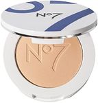 No7 Lift & Luminate Triple Action Powder - Medium - Pressed Makeup Setting Powder for Face - Compact Setting Powder Reduces the Appearance of Fine Lines & Enhances Glow (10g)