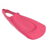 Arena Unisex Adult Comfortable Lightweight Swim Training Fins for Men and Women Silicone Short Blade Flippers Open Heel Design, Pink, 7.5-9