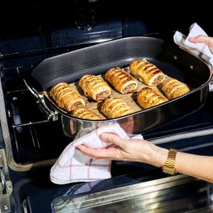 HexClad Hybrid Roasting Pan – Stainless Steel Non-Stick Oven Safe