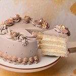 FlowerAura Delicious Fresh Creamy Butterscotch Eggless Cake For Birthday Cake, Anniversary Cake, Valentine's Day Cake, Mother's Day Cake, Father's Day Cake, Women's Day Cake (Same Day Delivery) (2Kg)