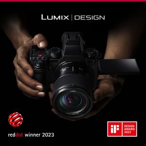 Panasonic LUMIX S5IIX Mirrorless Camera with 20-60mm Lens
