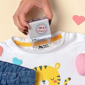 Stamp by Me | Sello Ropa Niños Personalizado | Sello Nombre Personalizable | Sellos de Tinta Permanente Resistente al Agua | Perfecto para Camisas, Ropa de Bebé y Uniformes Escolares
