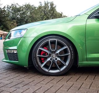 Meguiar's Ultimate All Wheel Cleaner Iron Remover, 709ml – Color Changing