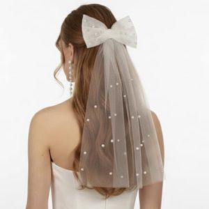 Herda Bridal Veils Bachelorette Party Accessories Clip-On Veils, White Pearl Bow Wedding Veil, Bachelorette Gifts for Women,Bride to Be Gifts Veils Bride Hair Accessory Short White Veil