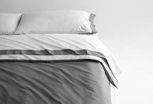 Casper Sleep Soft and Durable Supima Cotton Sheet Set, Twin XL, White/Slate