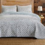 Full/Queen Winter Snowflake Quilt Set with Shams - Reversible Bedspread Coverlet with Versatile Holiday Pattern Bedding Set (Includes 1 Quilt, 2 Pillow Shams)