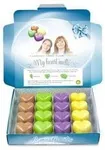 Mom's Favourites Wax Melts- 16 x 5g Wax Melts for Mom with 4 of Each Cinnamon, Apple, Lilac and Vanilla Melts in a Deluxe Presentation Gift Box - Made in UK