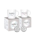 New Parents Set of 2 Mummy and Daddy Mugs - Gifts for Mum Daddy Gifts - Gifts for New Mums - New Dad Mug - Mummy Mug Mummy Gifts - Christmas - Includes Decision coin for Parents (Mummy & Daddy)