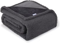 ZAKAPAWS Waterproof Dog Blanket for Large Dogs - Reversible Washable Pet Blanket, Soft Sherpa Fleece Furniture Protector, Cat Throw Bed Couch, Grey, 60"x80"