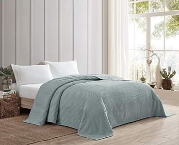 Beatrice Home Fashions Channel Chenille Bedspread, King, Blue