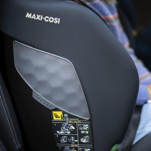 Maxi-Cosi Titan i-Size Car Seat – Adjustable Child Safety Seat