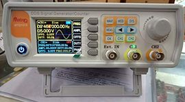 Skyking MetroQ High Precision Dual Channel Arbitrary Waveform Function DDS Signal Generator with Color Display MTQ Frequency Meter 200MSa/s (15MHz)