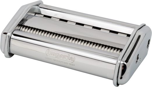 Imperia Italian Pasta Maker Gift Set – Silver, Machine with Ravioli Mold, Roller & Cutter
