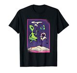 Alien smoking a Hookah Shisha in outer space T-Shirt