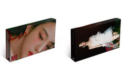 JISOO Blackpink - JISOO First Single Album [ME] CD+Folded Poster (Black ver, 1 Folded Poster)