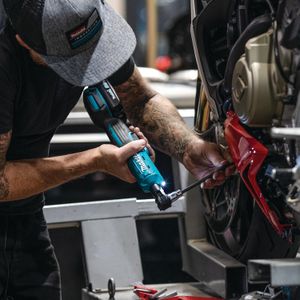 Makita 18V Cordless Ratchet – Compact Power Tool