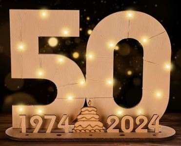 Giftota 2024 Original 50º Regalo de Cumpleaños Mujeres y Hombres - Libro de Visitas de Madera con Luces LED - Número 50 Decoraciones de Madera - 50 Años Regalo de Dinero de Madera - Regalo Creativa