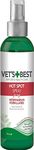 Vet’s Best Dog Hot Spot Itch Relief Spray | Helps Soothe Dog Dry Skin, Rash, Scratching, Licking, Itchy Skin, and Hot Spots | No-Sting & Hydrocortisone Free | 8oz