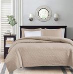 Madison Park Cozy Quilt Hypoallergenic All Season Bedding-Set with Matching Shams, Polyester, Khaki, King/Lime King