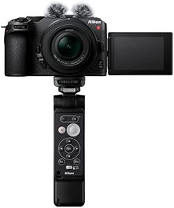 Nikon Z30 Vlogger Kit + Lexar SD 64GB 800x Fotocamera Mirrorless, CMOS DX da 20.9 MP, LCD Angolazione Variabile, Registrazione fino a 125min, Video 4K, Nero [Nital Card: 4 Anni di Garanzia]