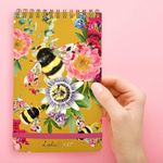 Lola Design - Top Spiral Notepad with Elastic Closure, Mustard Bee Pattern - Perfect for Jotting Down Notes, Shopping Lists, Reminders - 185x120x10mm, 150 Tear-off Pages