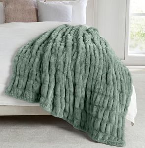 Springtree Home Luxury Micro Plush Throw Blanket | Thick Faux Fur | Green