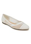 XOXO Women's Vinia Ballet Flat, White, 7 UK