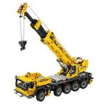 LEGO Technic Mobile Crane Mk II