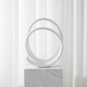 NESS AND JORD 12x10 Loopy Resin Object, White