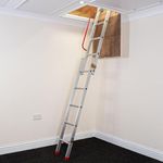 BPS® Aluminium Slider | 2-Section Sliding Loft Ladder with Handrail | D-Shaped Rungs, Stowing Pole, Locking Catches | 150kg Load Capacity